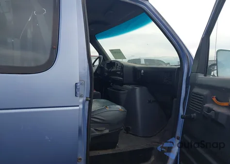 1995 Ford Econoline E250 Van z USA, uszkodzony, nr VIN 1FTHE24H1SHA10024